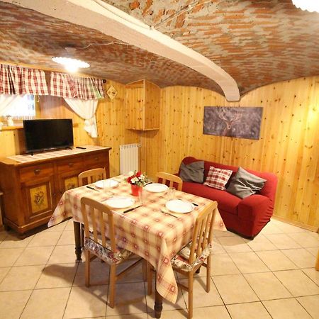 ブリュソンL'Ermellino Bilocale In Centro - Affitti Brevi Italiaアパートメント エクステリア 写真